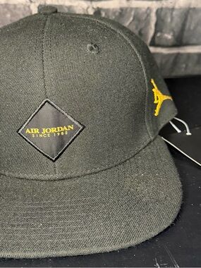 Jordan Black Cap with Yellow Jumpman & Patch